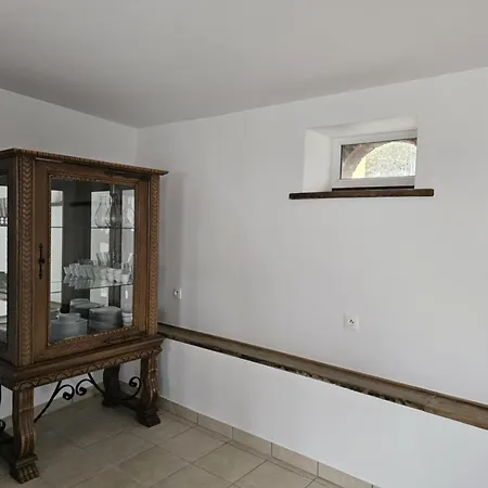 펜션 Longere Avec Jacuzzi Interieur