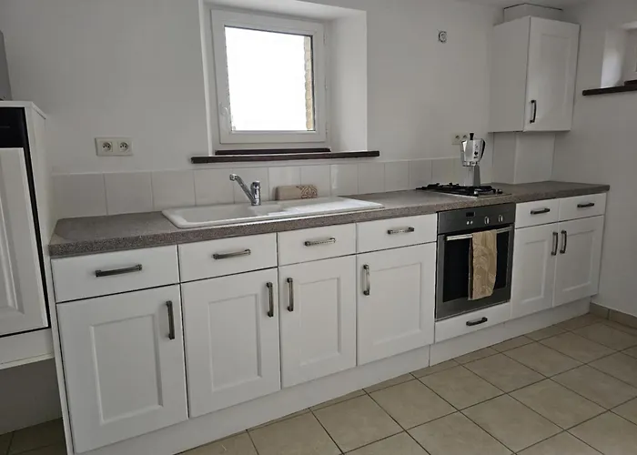 Longere Avec Jacuzzi Interieur * Couesmes-vauce